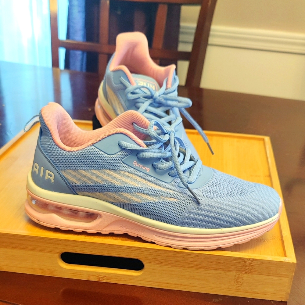 Size 10.5 Women's Running Shoe Blue/Pink